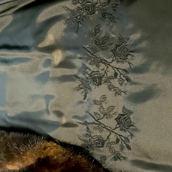 Louis Feraud Female mink pea coat Jacket with leather Belt 4/6. 3/4 sleeves - Picture 7 of 13